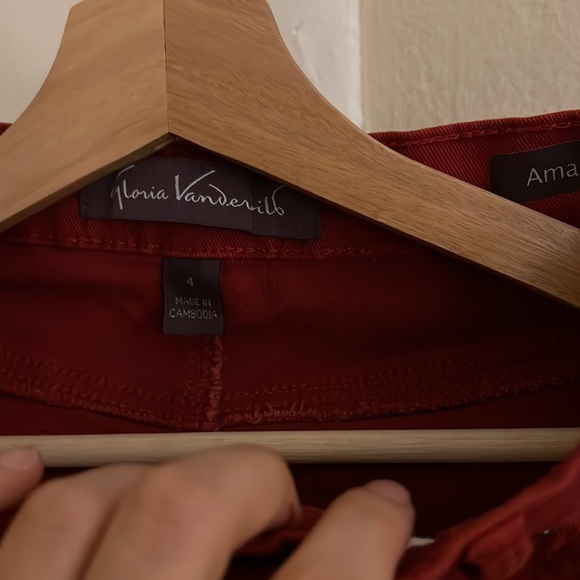 Jeans Women size 4 capri - Picture 2 of 4